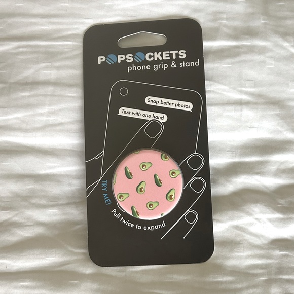 PopSockets: PopGrip Expanding Stand and Grip with a Swappable Top - Picture 10 of 11